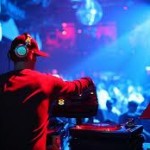 DJs